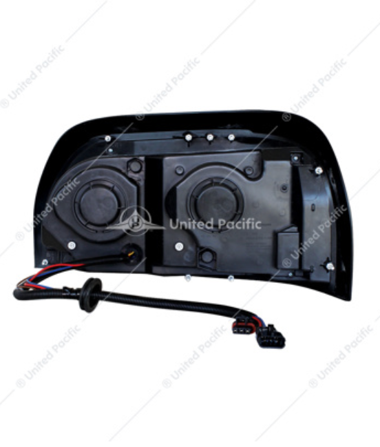 31206 BLK FL CENTURY HEADLIGHT PASSENGER SIDE