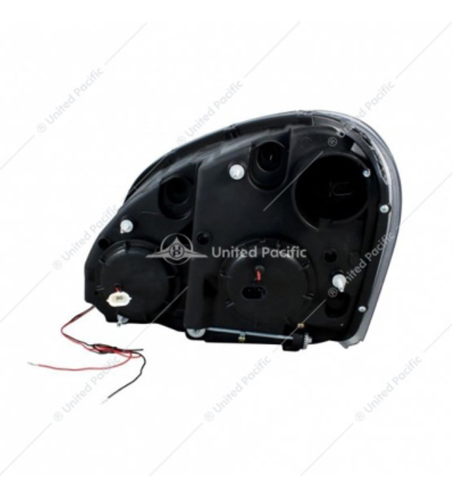 31287 FL CASCADIA HEADLIGHT PROJECTION PASSENGER