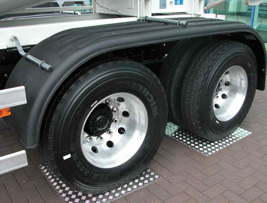 TFEN-F26 132" POLY FULL FENDERS