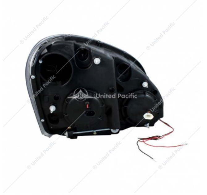 31270 FL CASCADIA HEADLIGHT PROJECTION DRIVER SIDE BLACK OUT