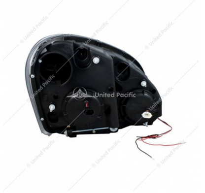 31270 FL CASCADIA HEADLIGHT PROJECTION DRIVER SIDE BLACK OUT